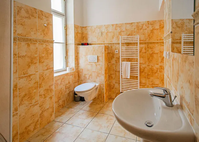 아파트 Spacious Oasis In Prague's Heart 프라하