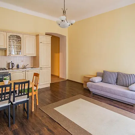 Apartment Spacious Oasis In Prague's Heart