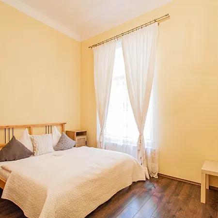 Appartement Spacious Oasis In Prague's Heart Praag
