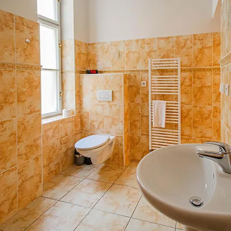 Daire Spacious Oasis In Prague's Heart Prag